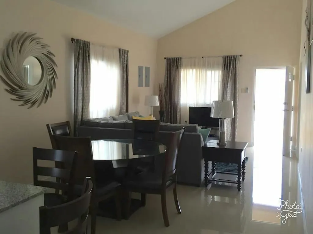 Caymanas Estate Beautiful Three Bedroom House Spanish Town 0*,  Ямайка